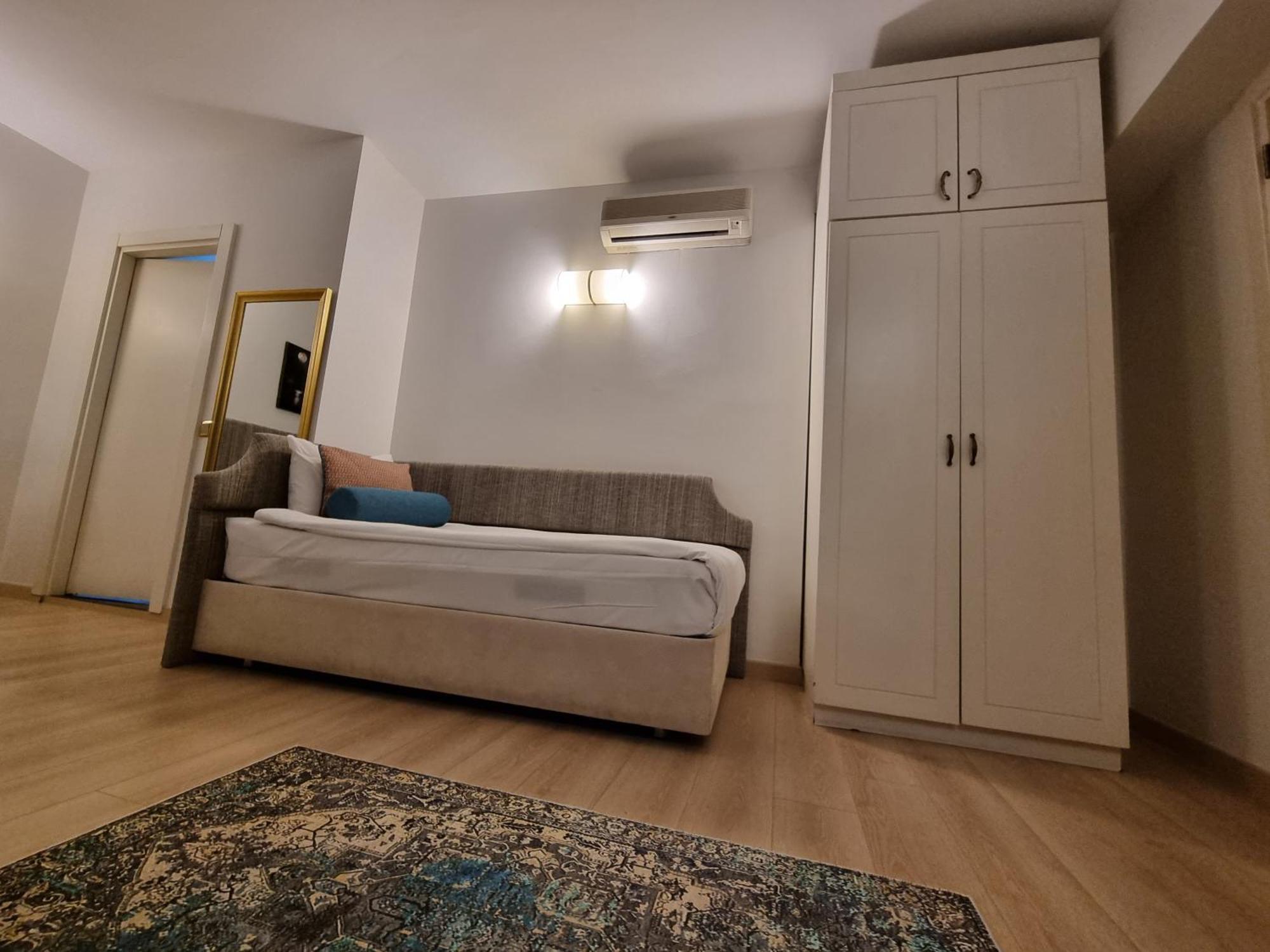 Taximtown Hotel Istanbul Exterior photo